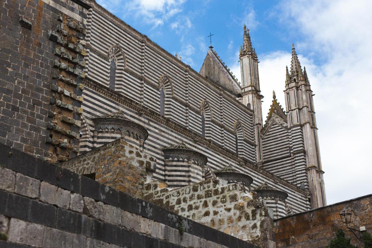 Ad Un Passo Dal Duomo Lägenhet Orvieto Exteriör bild